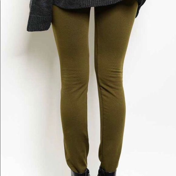 🌟 BUNDLE ONLY Olive Colored Fleece Leggings - Picture 6 of 9